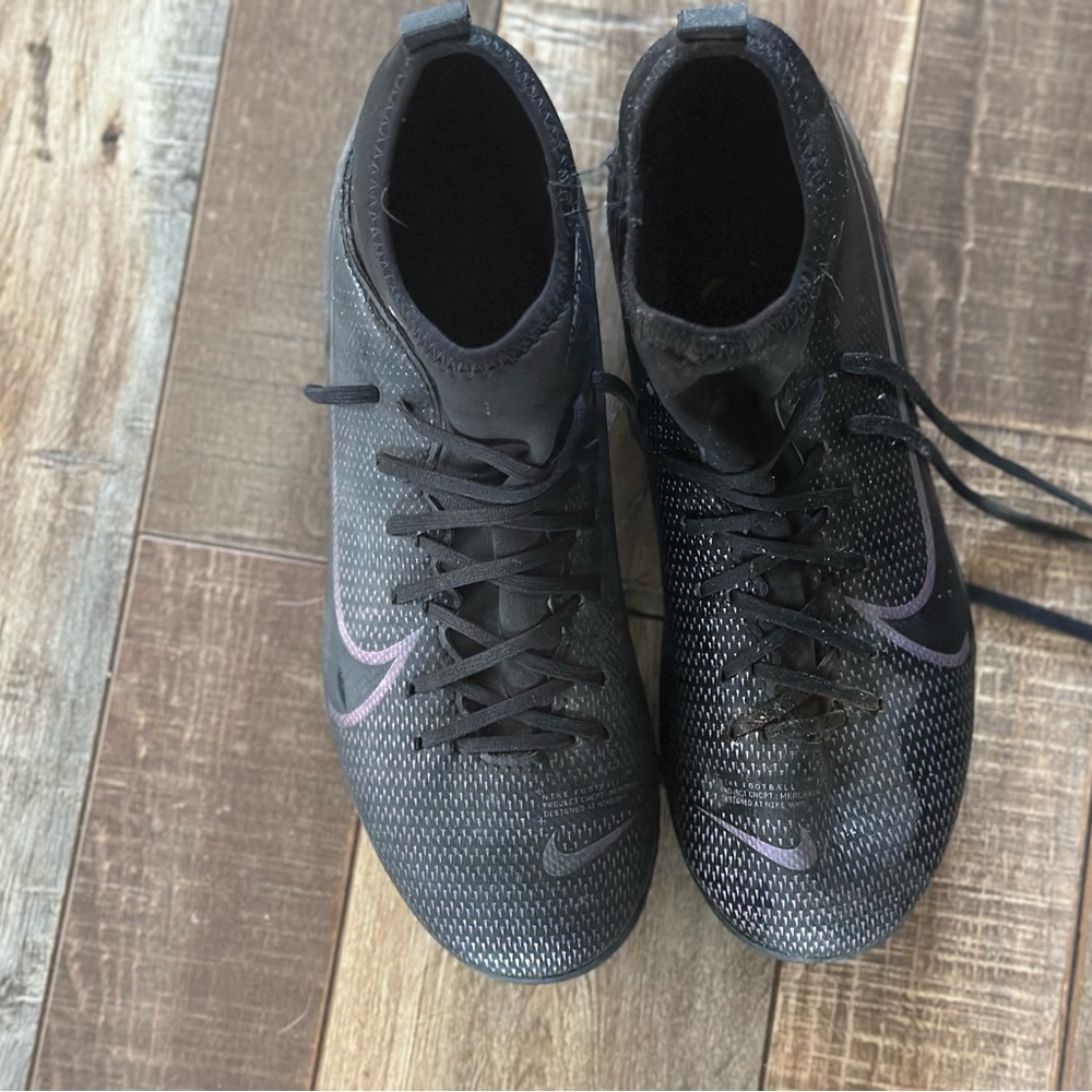 Kid Nike Cleats